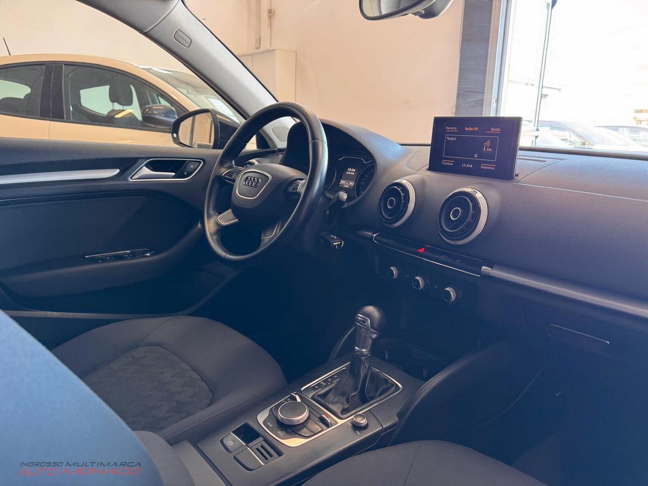 Audi A3 1.6 TDI 105cv Business 2014