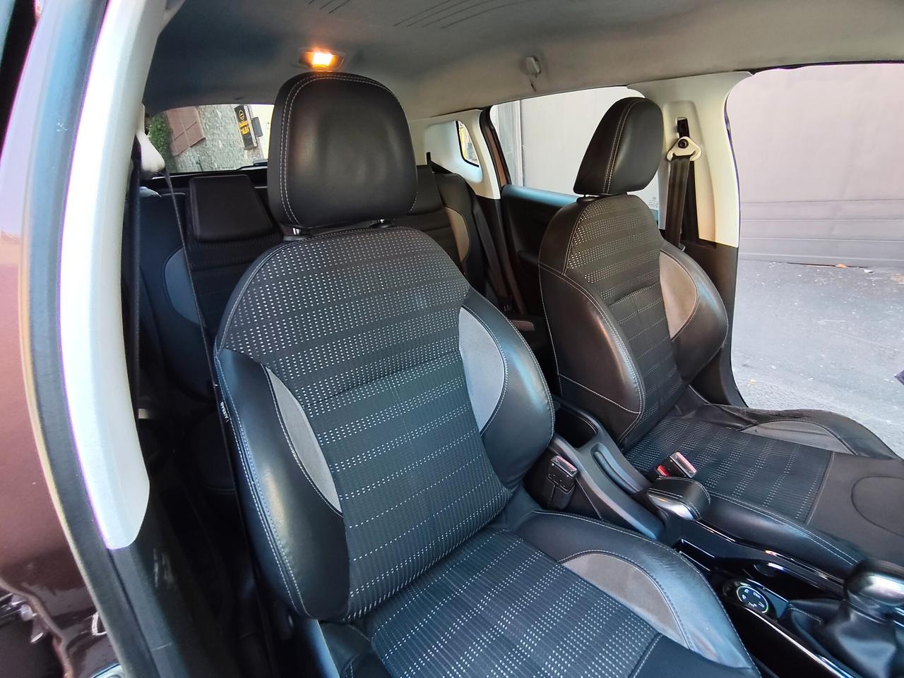 Peugeot 2008 1.6 e-HDi 92 CV Allure