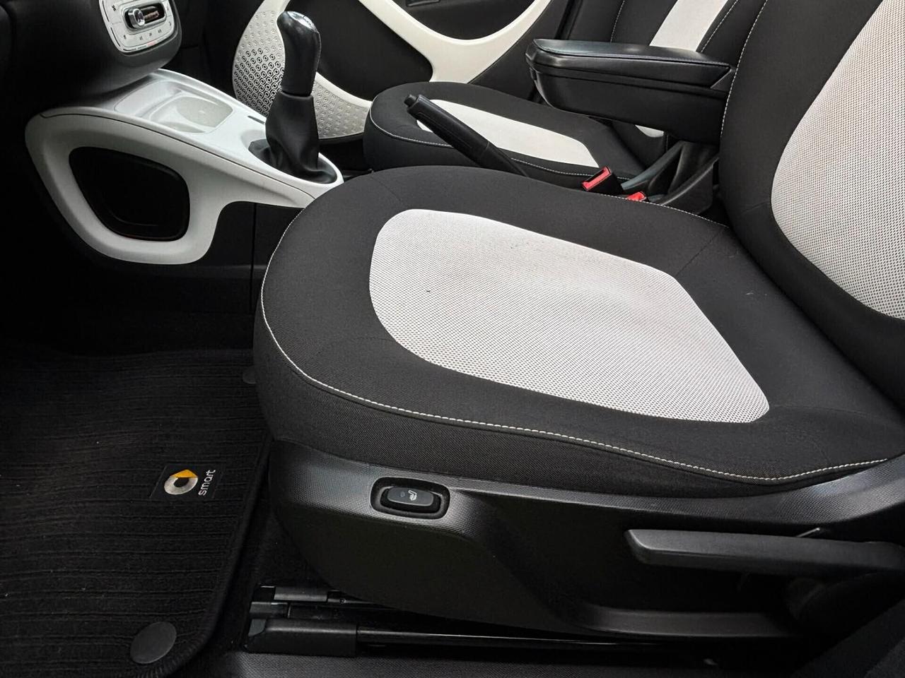 Smart ForFour 1.0 71 CV Total Black Cabrio