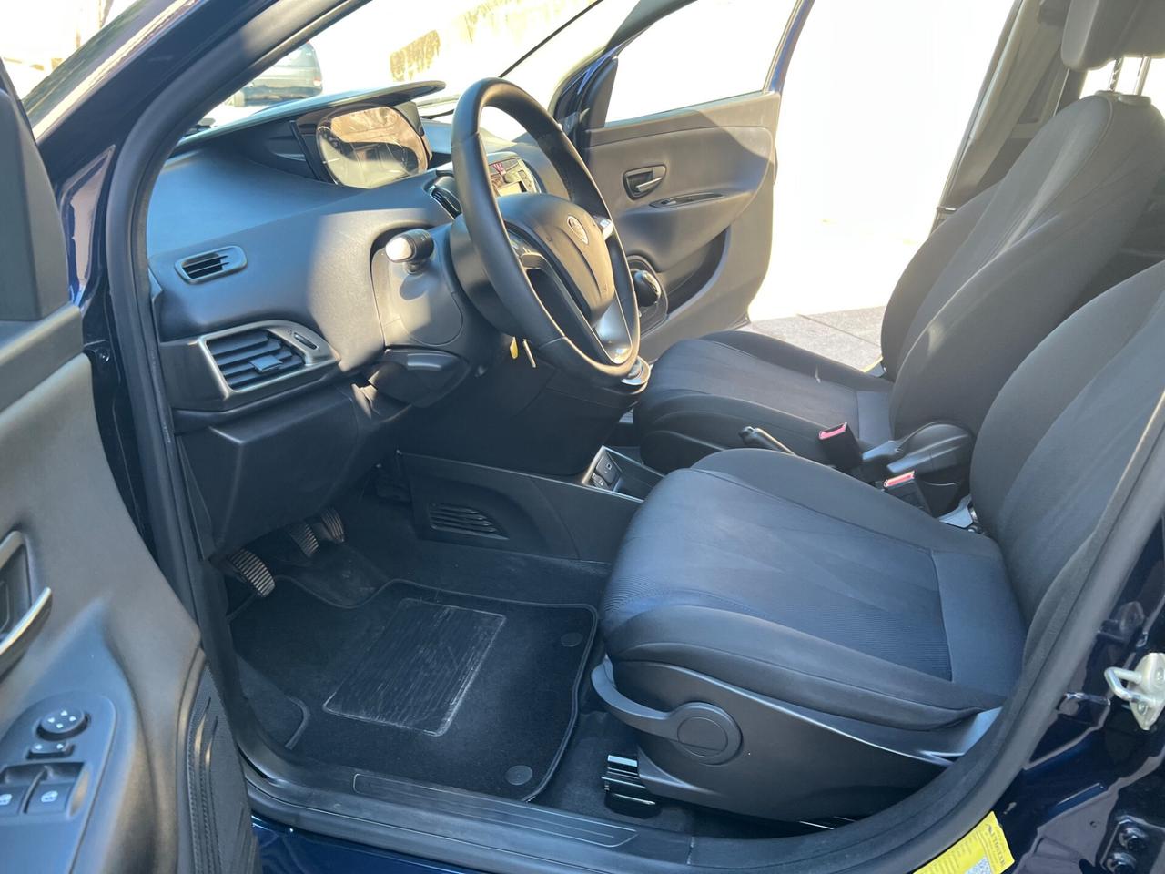 Lancia Ypsilon 1.2 69 CV 5 porte Platinum 51.000 km