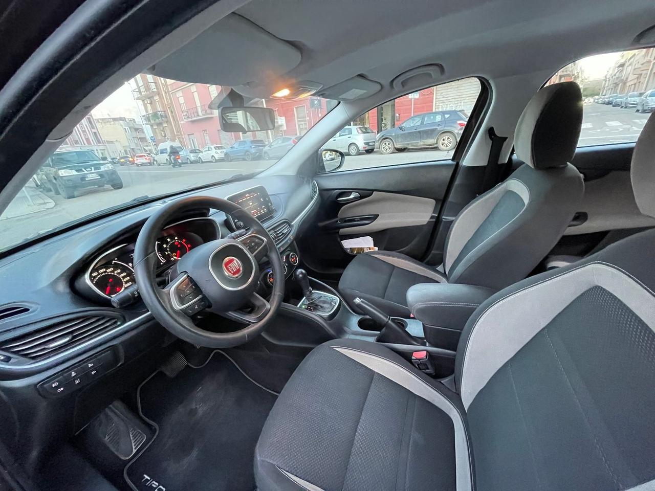 Fiat Tipo 1.6 Multijet Lounge #10180