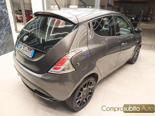 LANCIA Ypsilon 1.2 69 CV 5 porte Gold