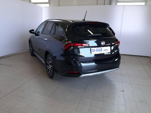 FIAT Tipo 1.5 Hybrid DCT SW Cross