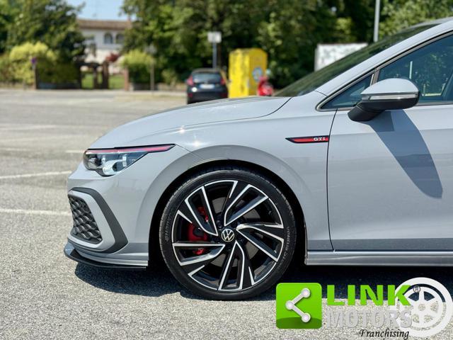 VOLKSWAGEN Golf GTI 8 performance