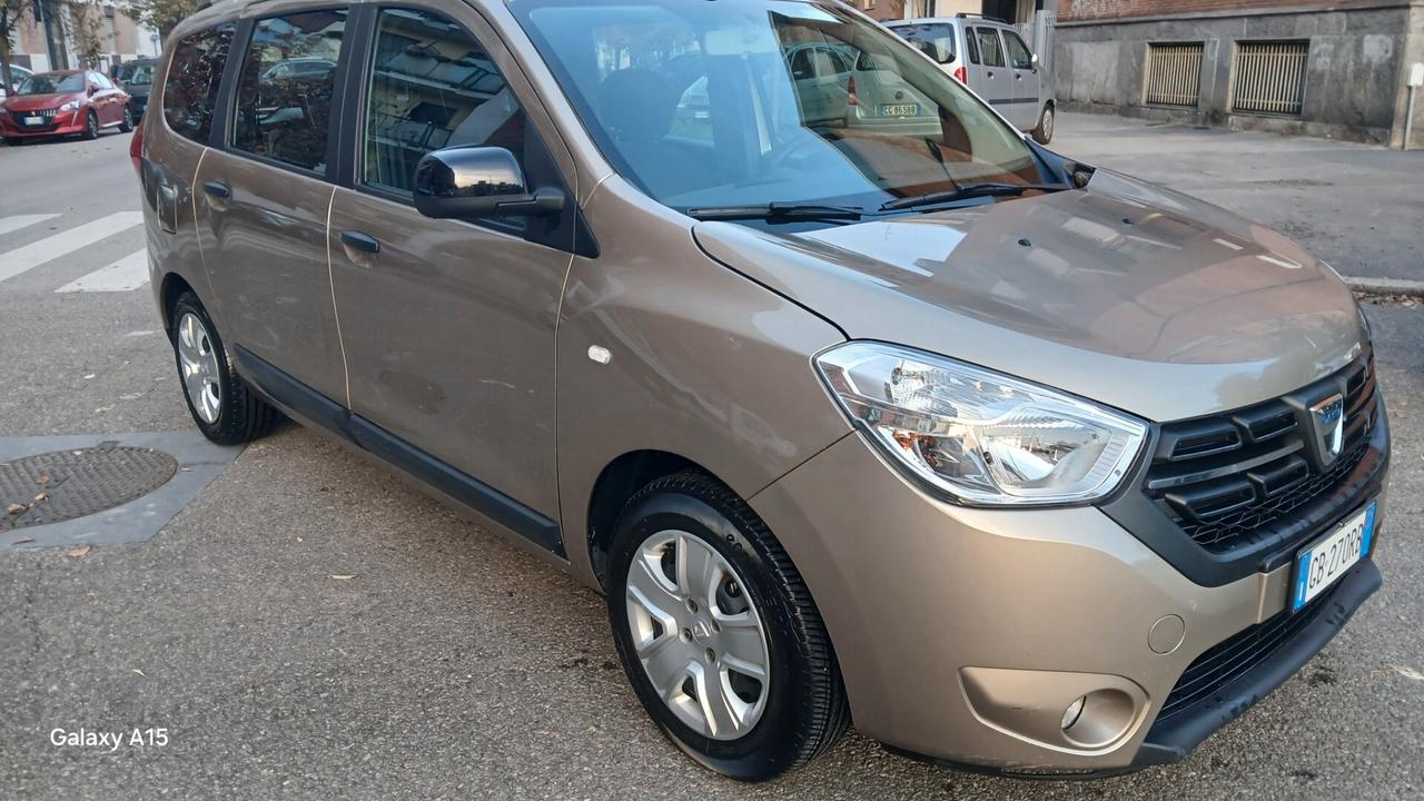 Dacia Lodgy 1.5 Blue dCi 8V 115CV 7p. Techroad