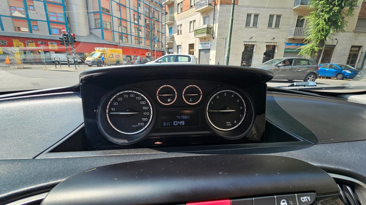 Lancia Ypsilon 1.2 69 CV 5 porte Elefantino