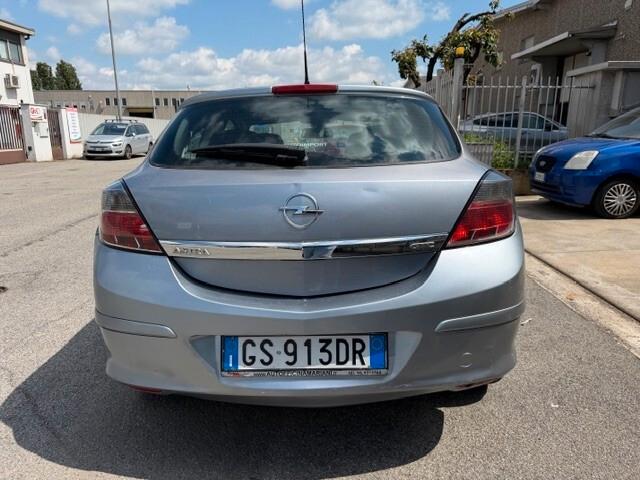 Opel Astra 1.4i 16V cat 3 porte adatta a neopatentati