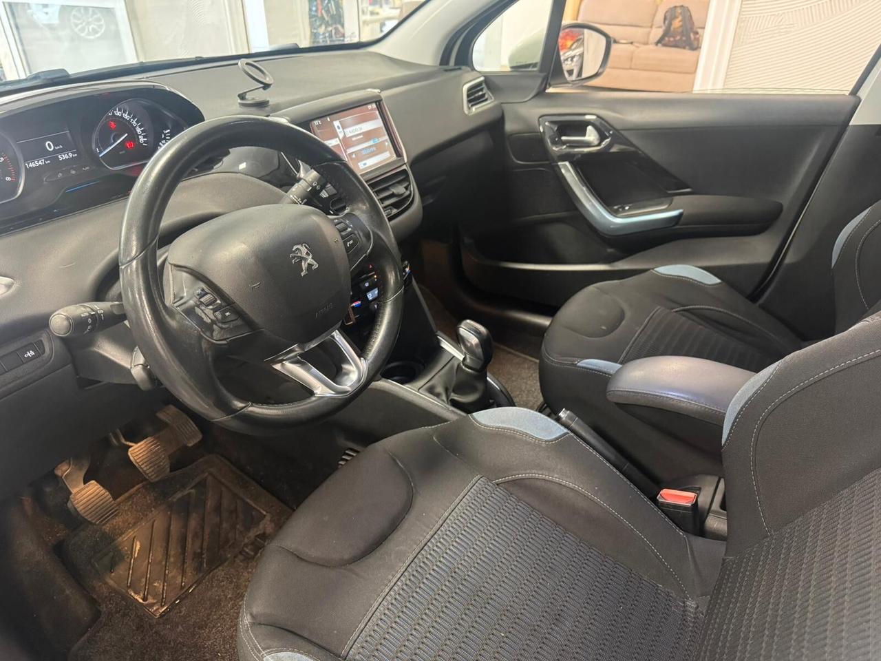 Peugeot 208 1.4 HDi 68 CV 5 porte Allure