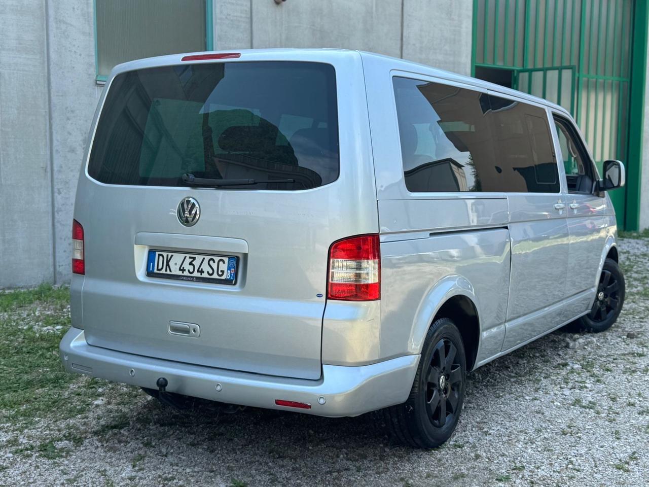 Volkswagen Transporter 2.5 TDI/130CV 9POSTI