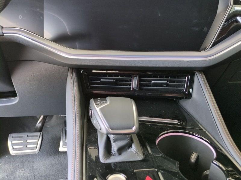 Volkswagen Touareg 3.0 V6 TDI SCR 210kW R-Line