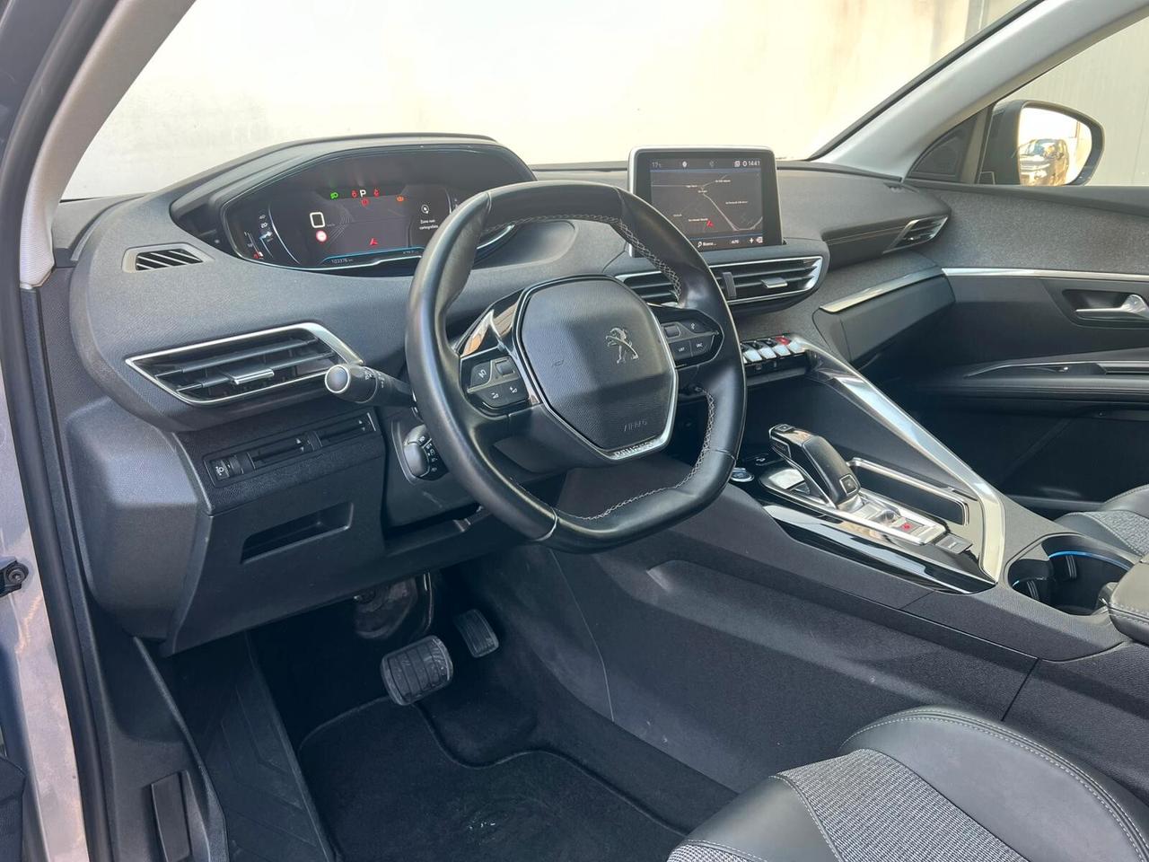 PEUGEOT 3008 1.5 BlueHDi 120CV 2018!!! ALLURE!!!