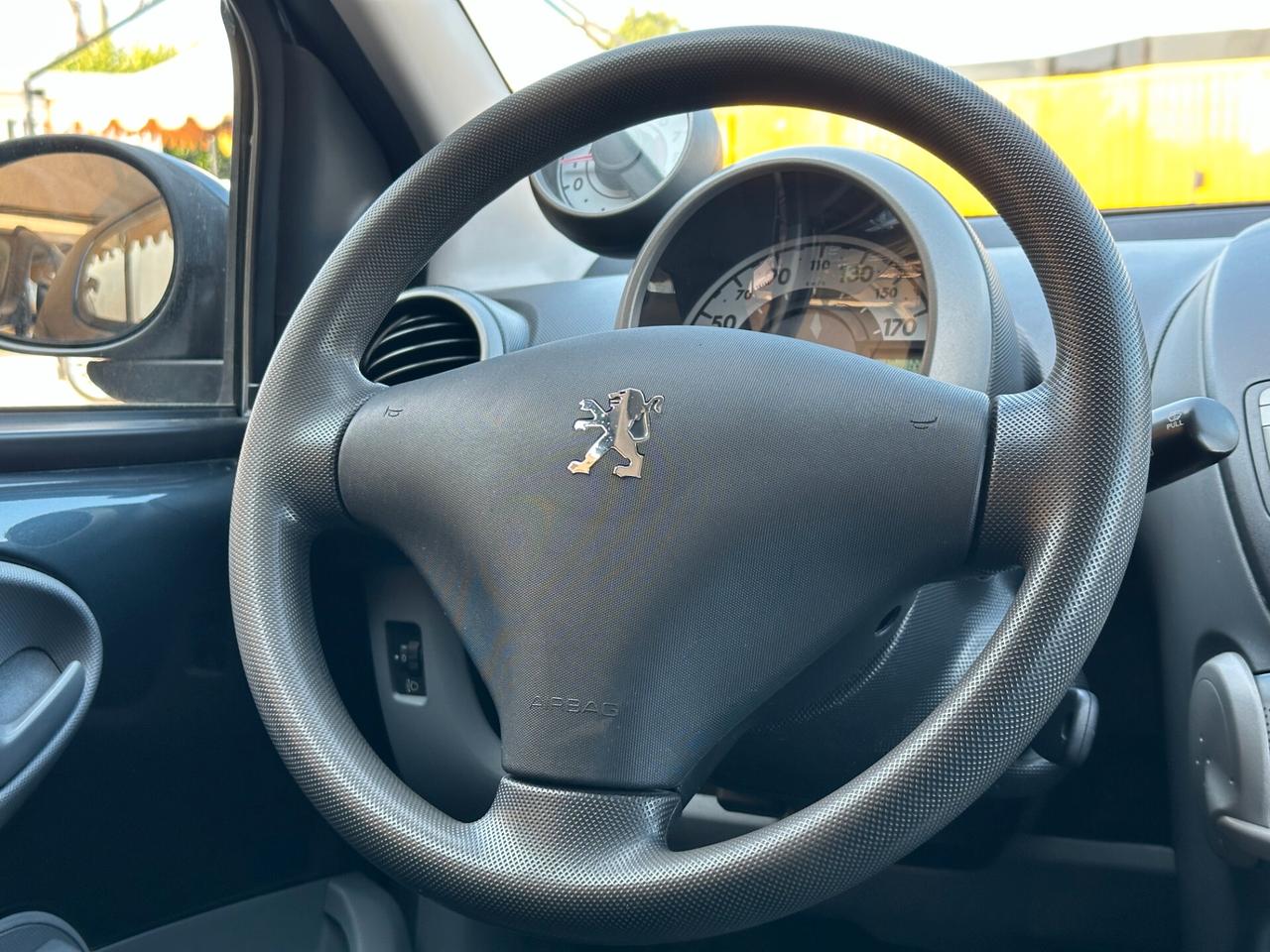 PEUGEOT 107 1.0 VVT-i 5 porte Sweet Years 2Tronic