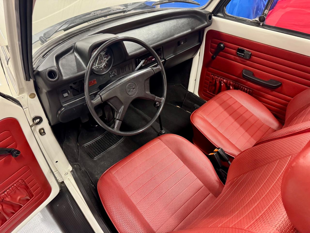 Volkswagen Maggiolone Cabriolet 1200 Karmann