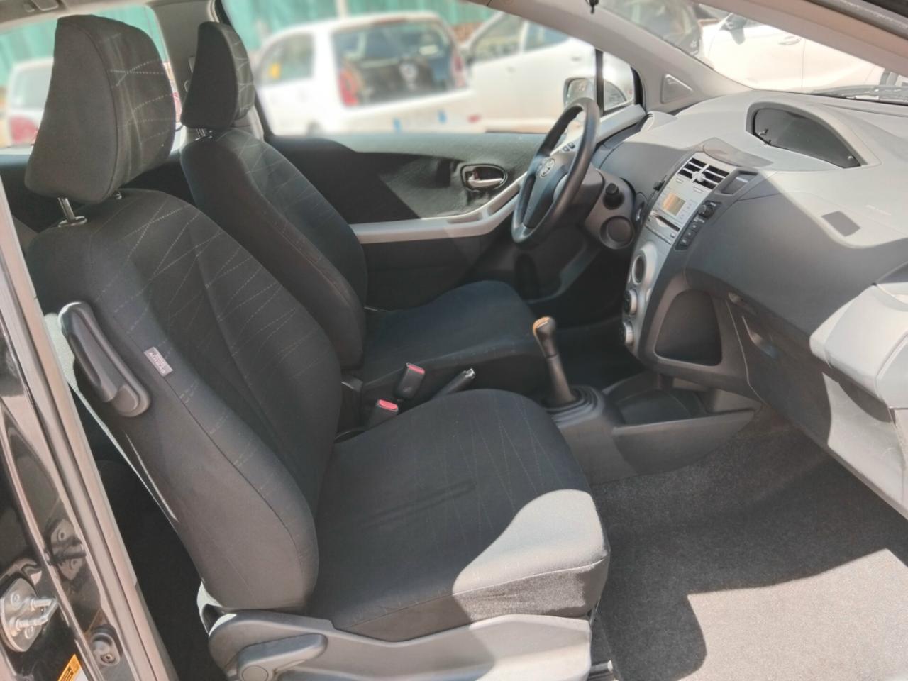 TOYOTA YARIS 1.0 KW51 OK PER NEOPATENTATI