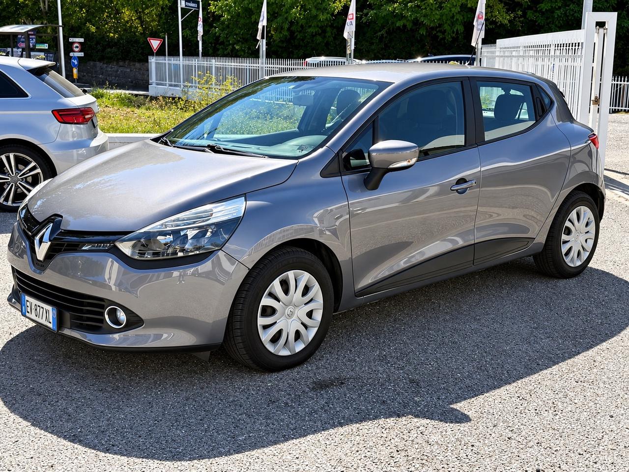 Renault Clio 1.5 dCi 8V 75CV 5 porte Costume National