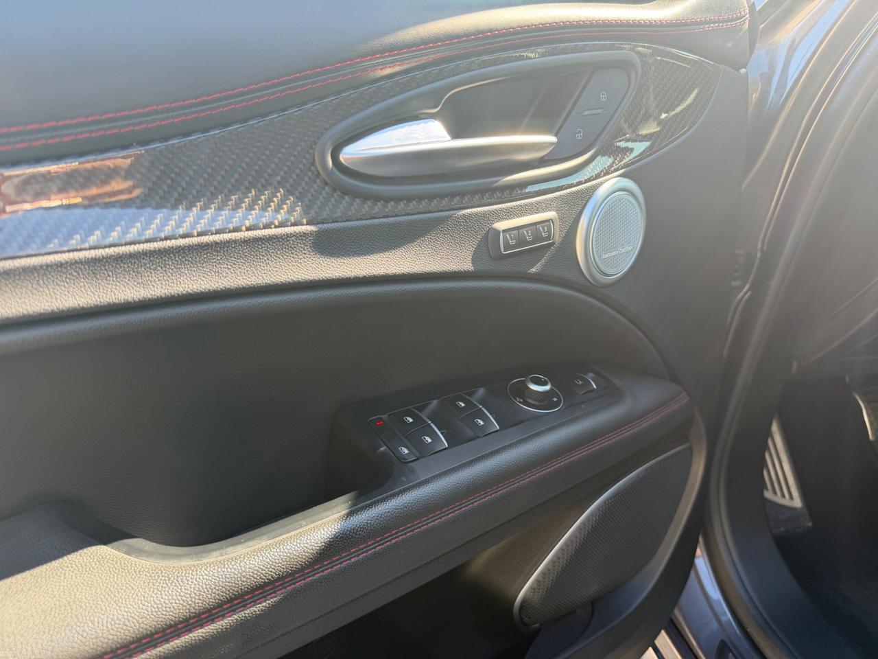 Alfa Romeo Stelvio 2.9 Bi-Turbo V6 510 CV AT8 Quadrifoglio