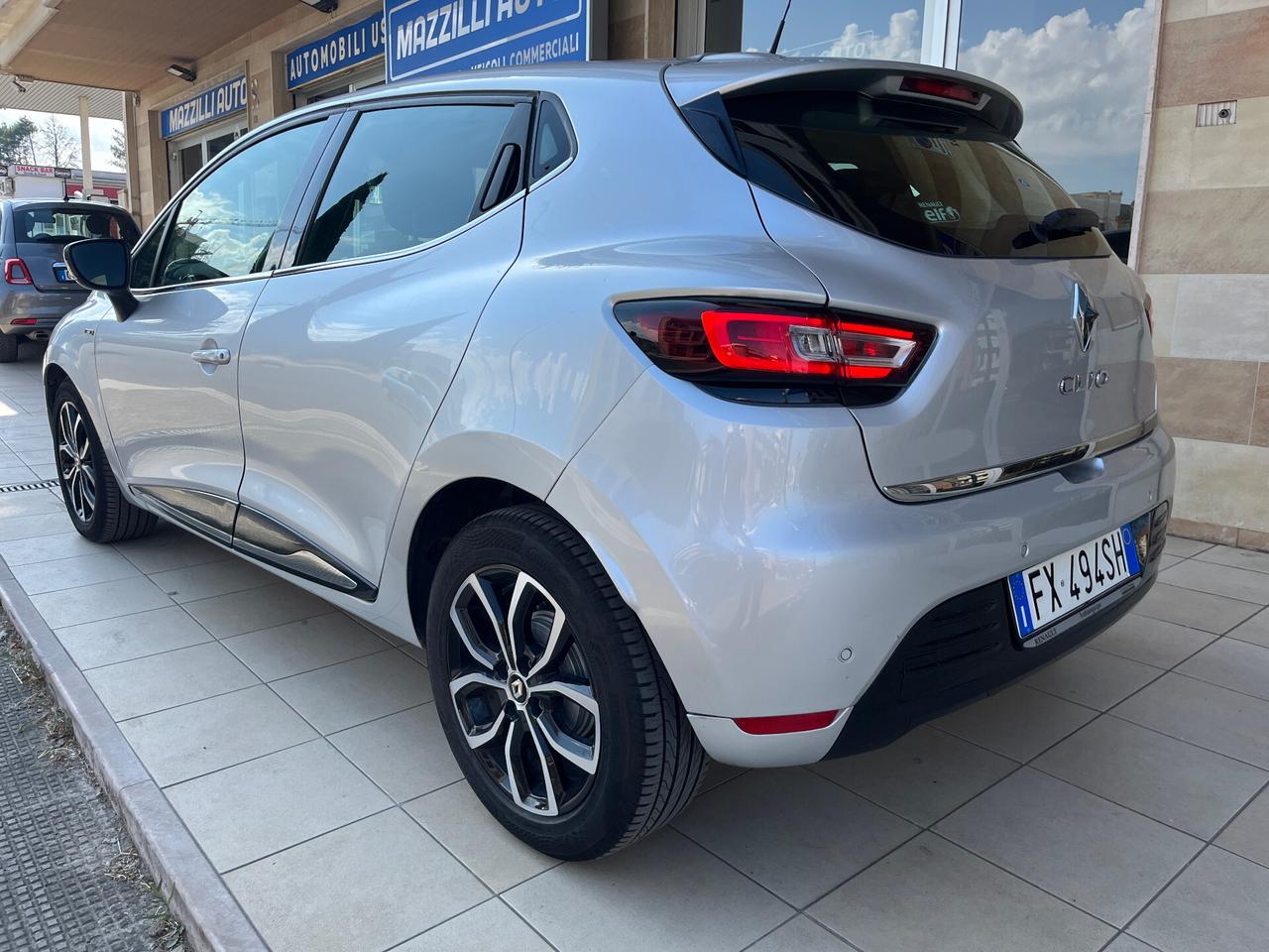 Renault Clio dCi 90 CV 5 porte Moschino Zen