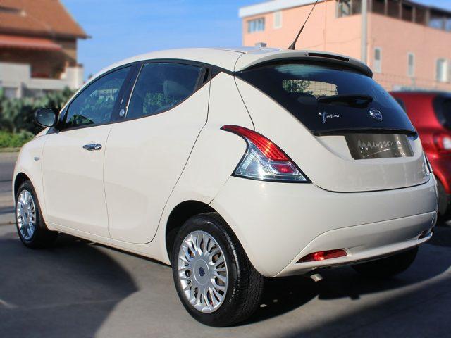 LANCIA Ypsilon 1.2 69 CV 5 porte GPL Ecochic Silver