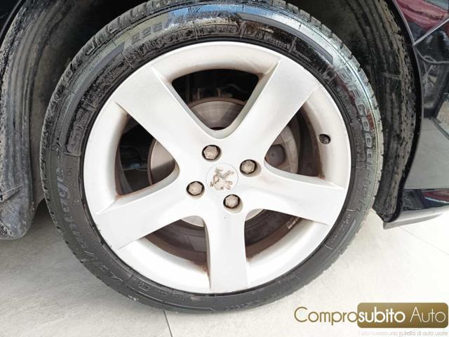 PEUGEOT 308 1.6 HDi 110CV 5p. Féline (6 Marce)