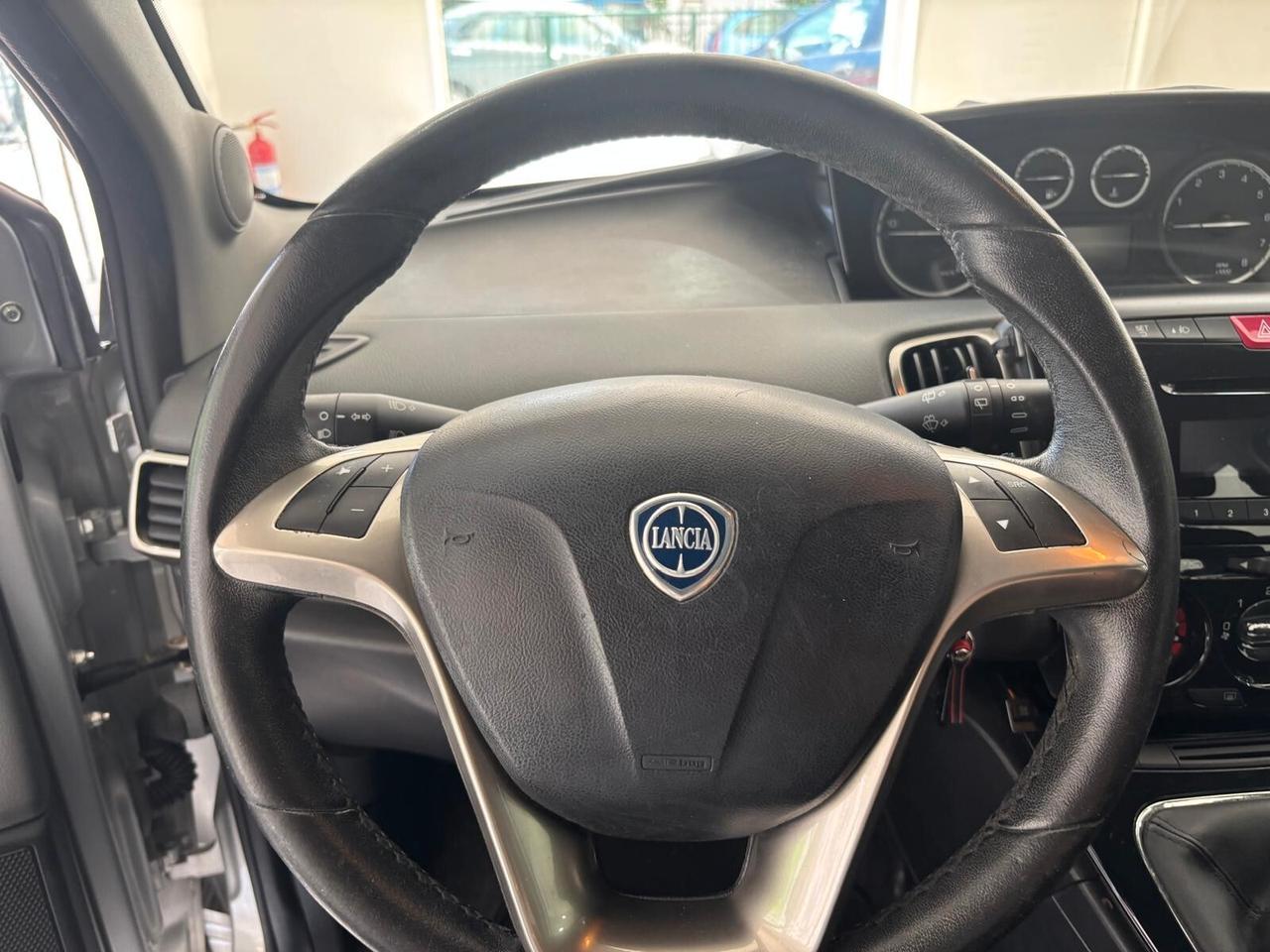Lancia Ypsilon 1.2 69 CV 5 porte Elle