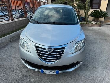 Lancia Ypsilon 1.3 MJT 16V 95 CV 5 porte S&S Silver