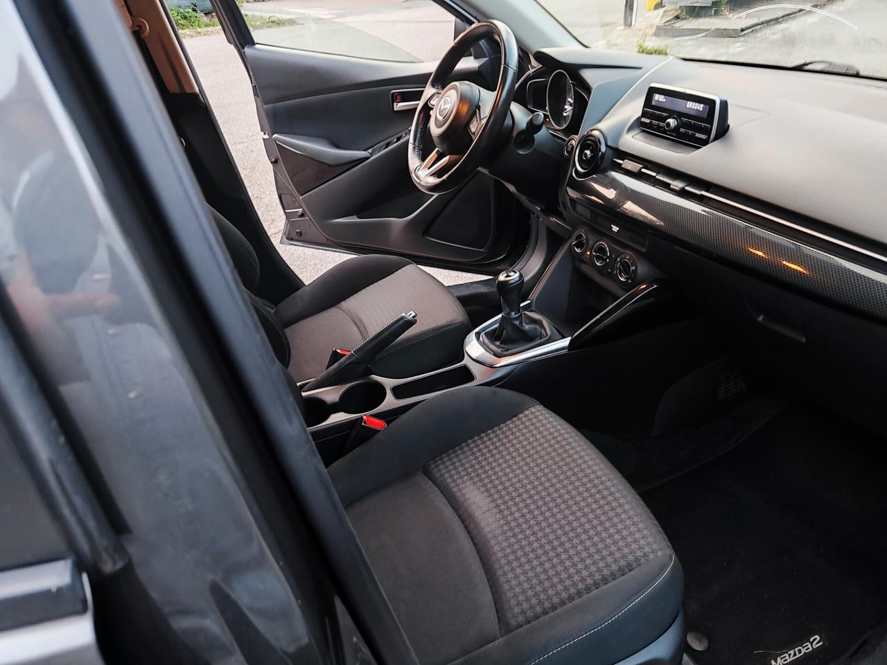 Mazda 2 benzina 5 porte