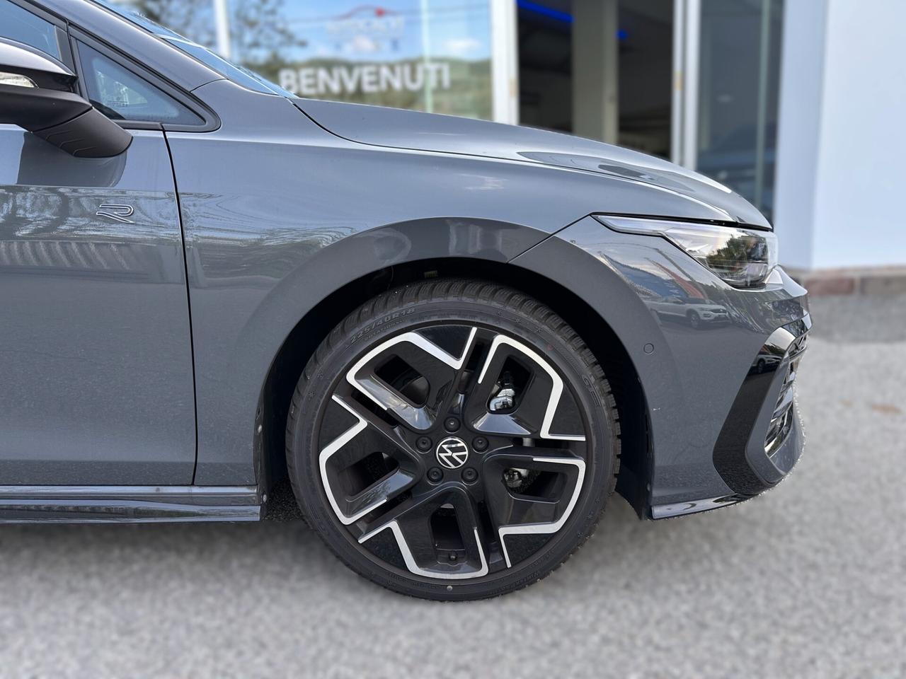 Volkswagen Golf 1.5 eTSI 150 CV ACT DSG R-Line Plus