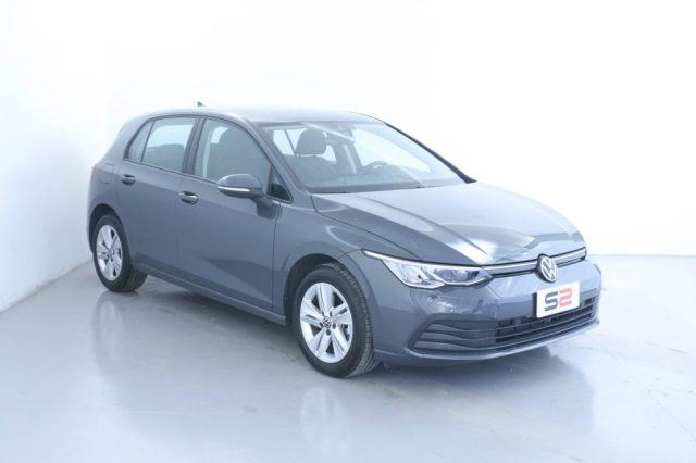 VOLKSWAGEN Golf 1.0 eTSI EVO DSG Life / Neopatentati