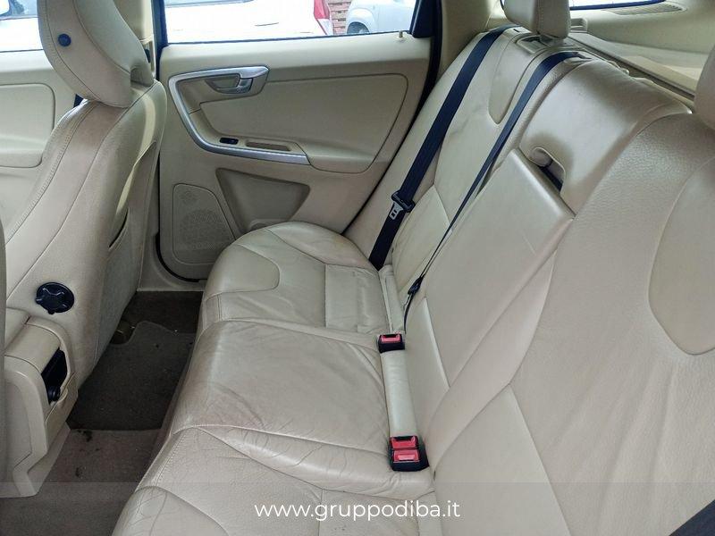 Volvo XC60 2.4 d4 (d3) kinetic awd 163cv geartronic