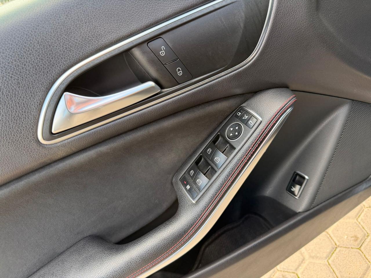 Mercedes-benz CLA 200 d Automatic Premium