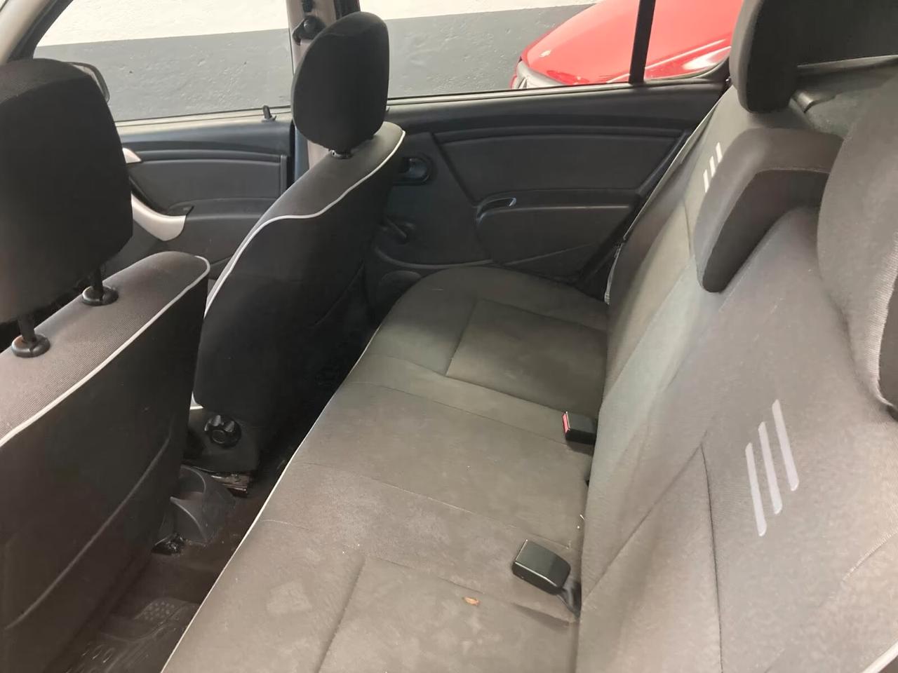 Dacia Sandero 1.2 16V LIVE-CLIMA