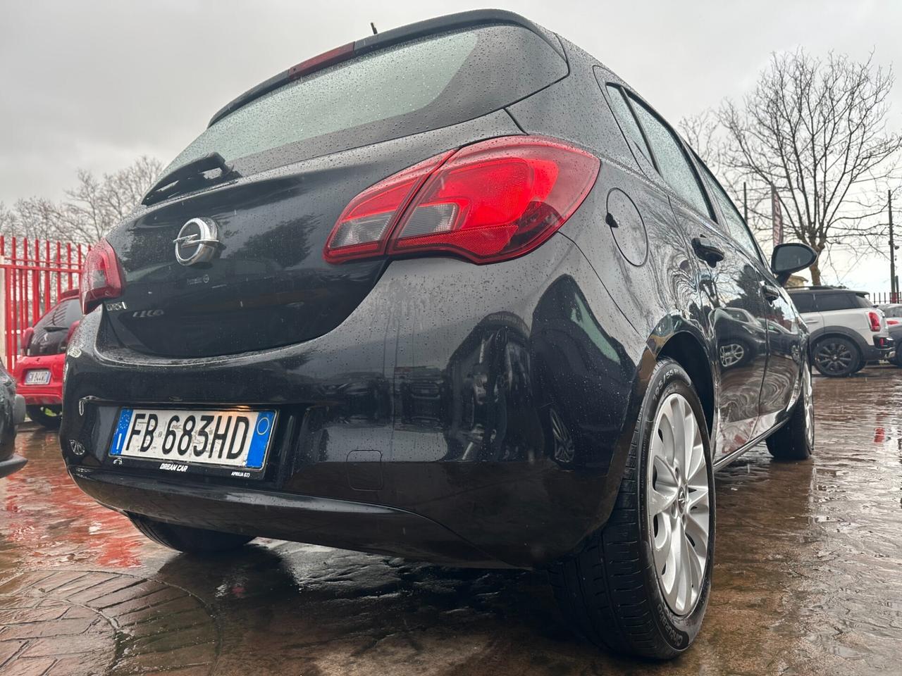 Opel Corsa 1.4 90CV 5 porte b-Color