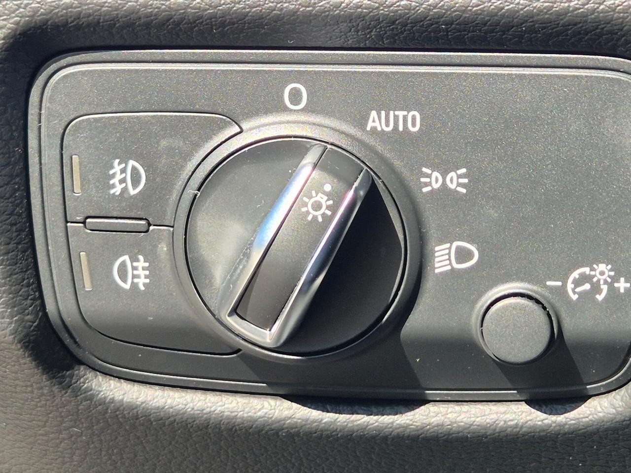 Audi A3 1.6 TDI ultra Attraction S-TRONIC