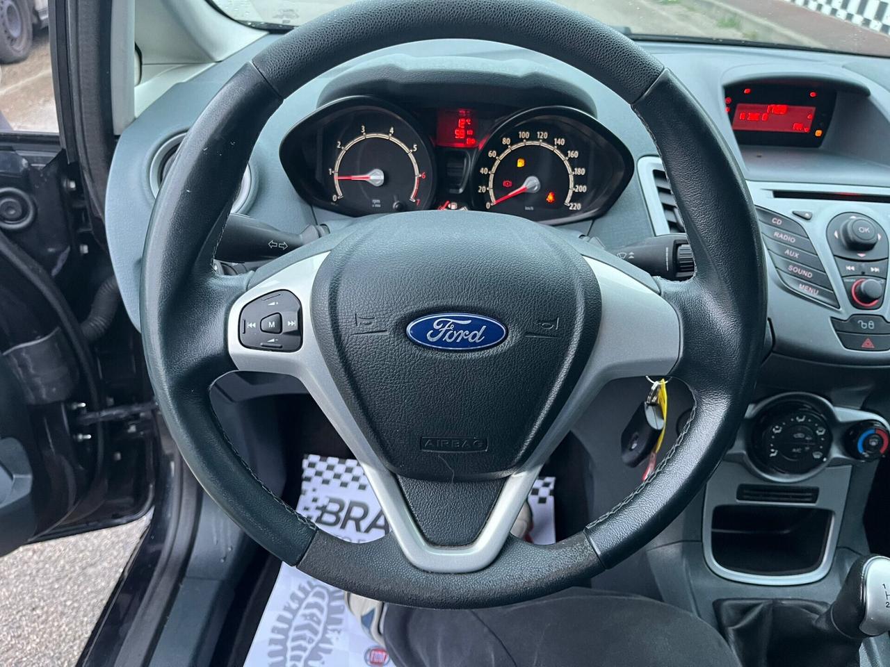 Ford Fiesta 1.4 5 porte Bz.- GPL Titanium Unipro 2011