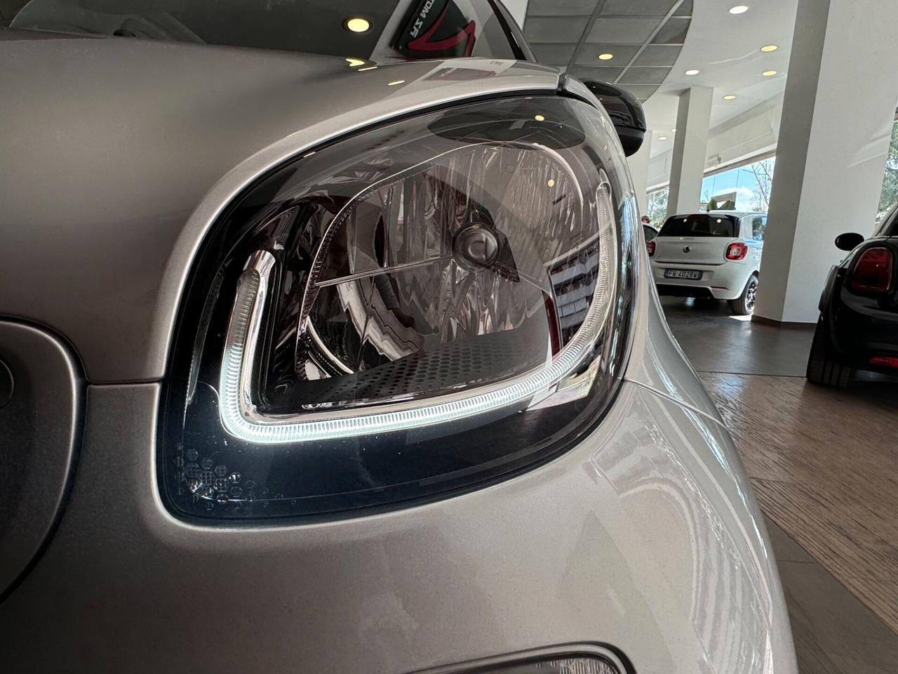 Smart ForTwo 70 1.0 twinamic Superpassion-NAVI-LED-ITALIANA GARANZIA