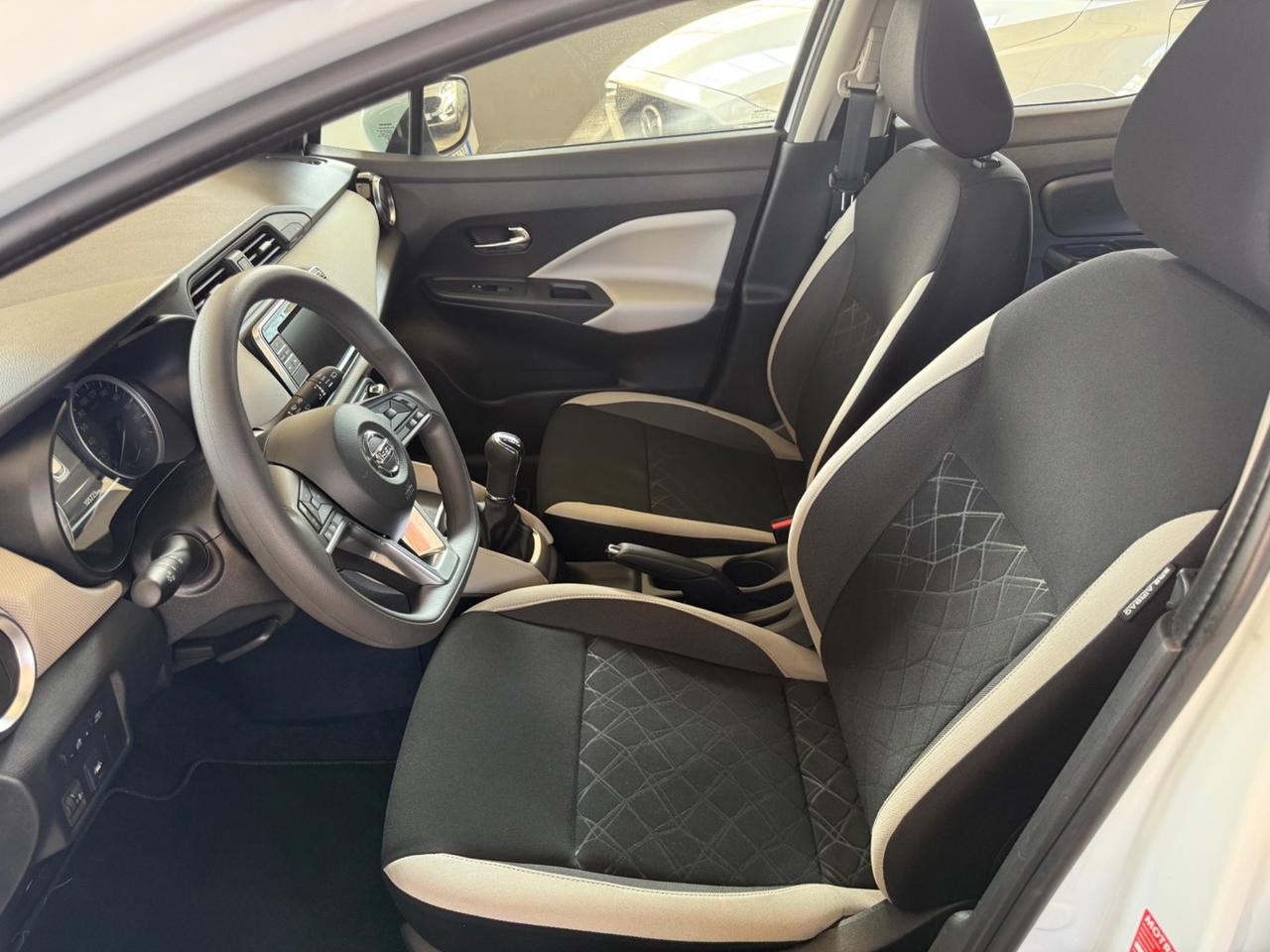 Nissan Micra 0.9 IG-T 12V 5 porte N-Connecta