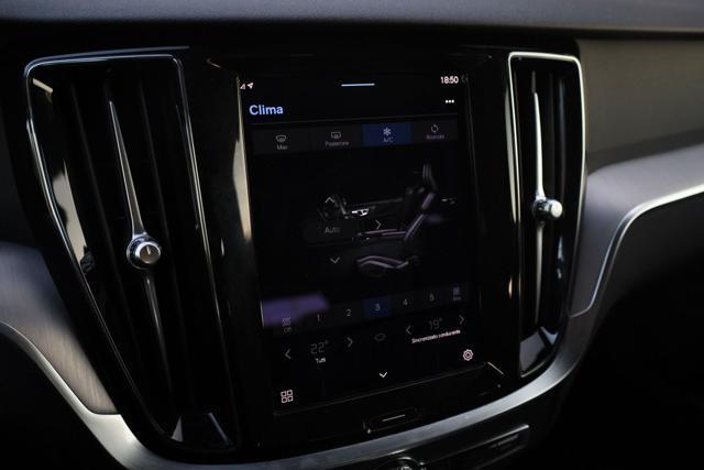 VOLVO V60 NON MARCIANTE B3 automatico Essential PREZZO NETTO