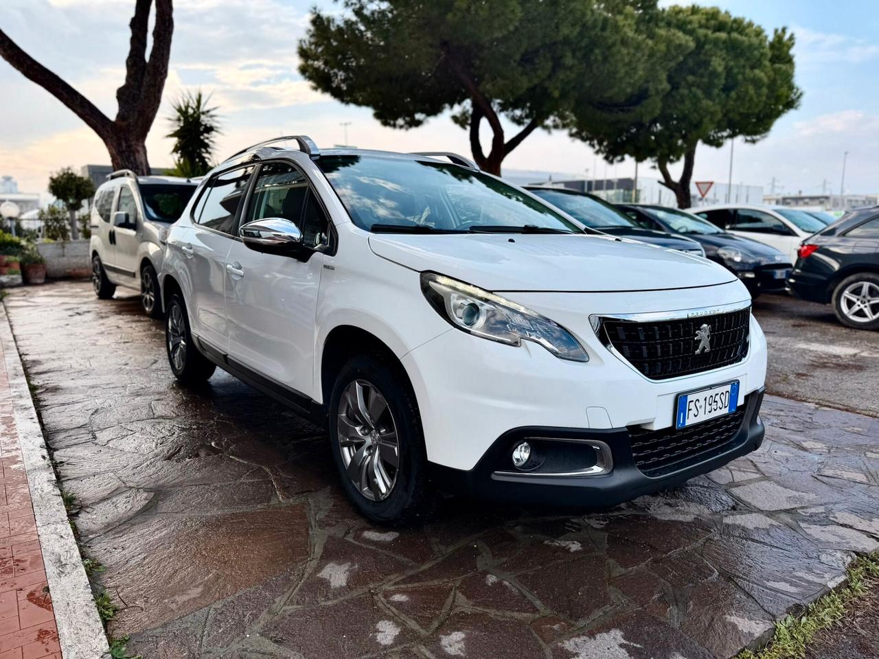 Peugeot 2008 PureTech 82 S&S Style