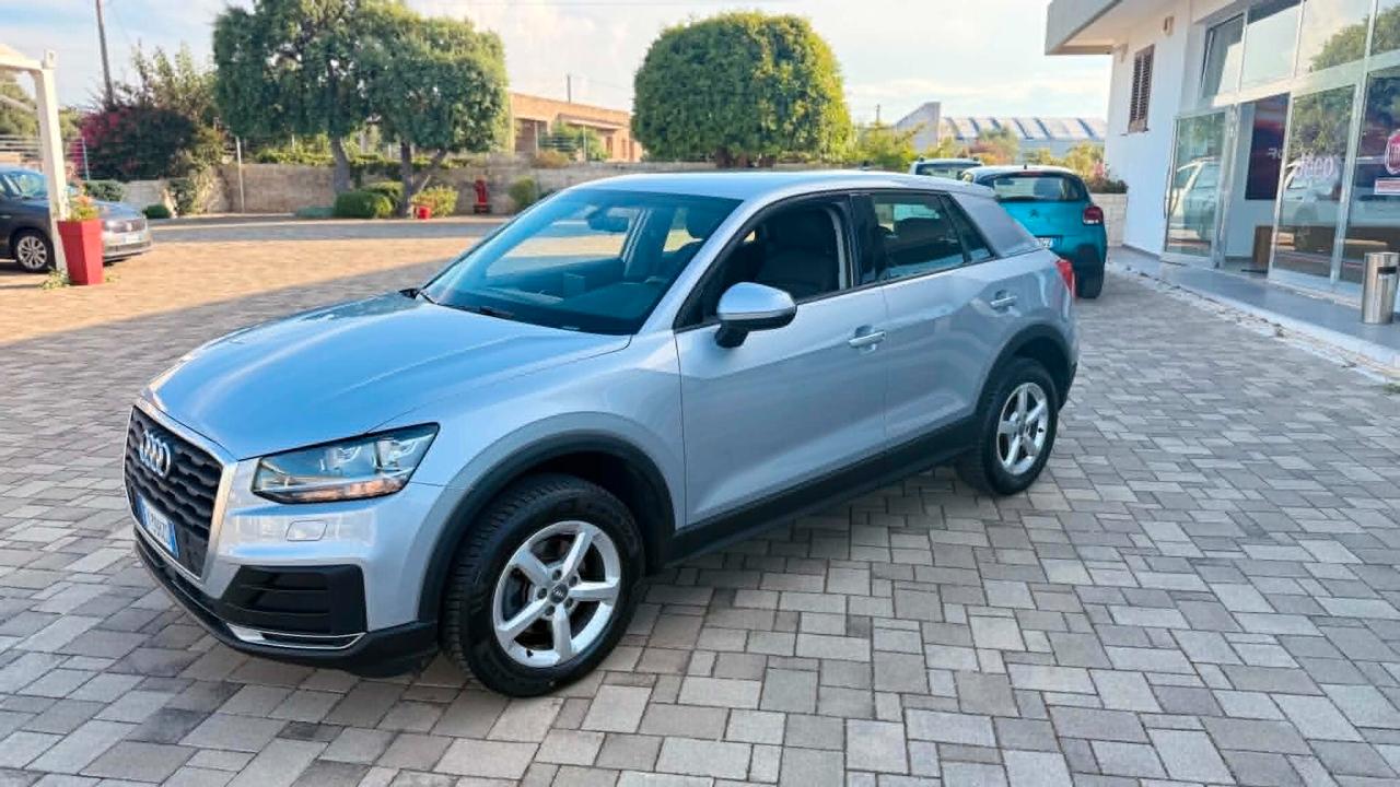Audi Q2 30 TDI S tronic Business