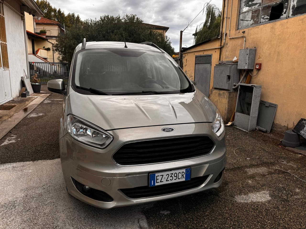 Ford Tourneo Courier 1.0 EcoBoost 100 CV Plus