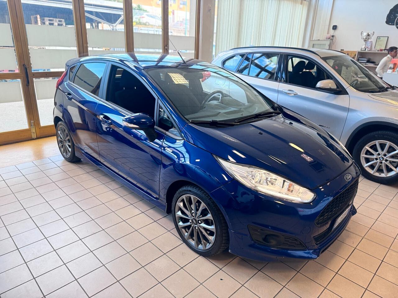 Ford Fiesta 1.5 TDCi 75CV 5 porte ST-Line