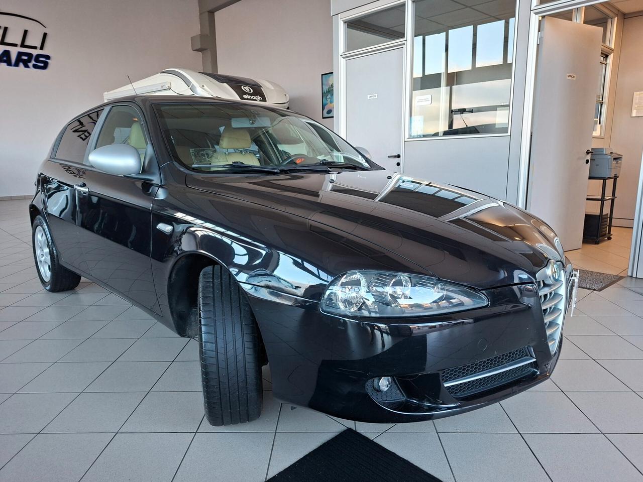 Alfa Romeo 147 1.9 JTD (120) 5 porte Moving