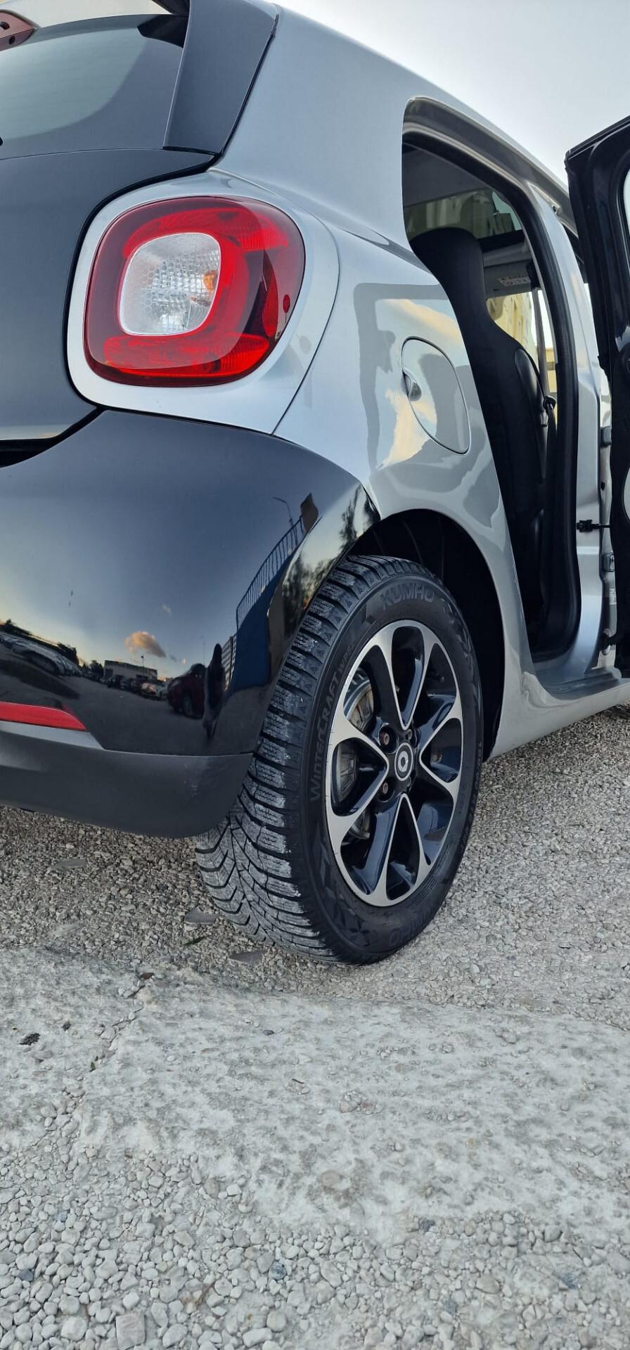 Smart ForFour 70 1.0 Prime 2015