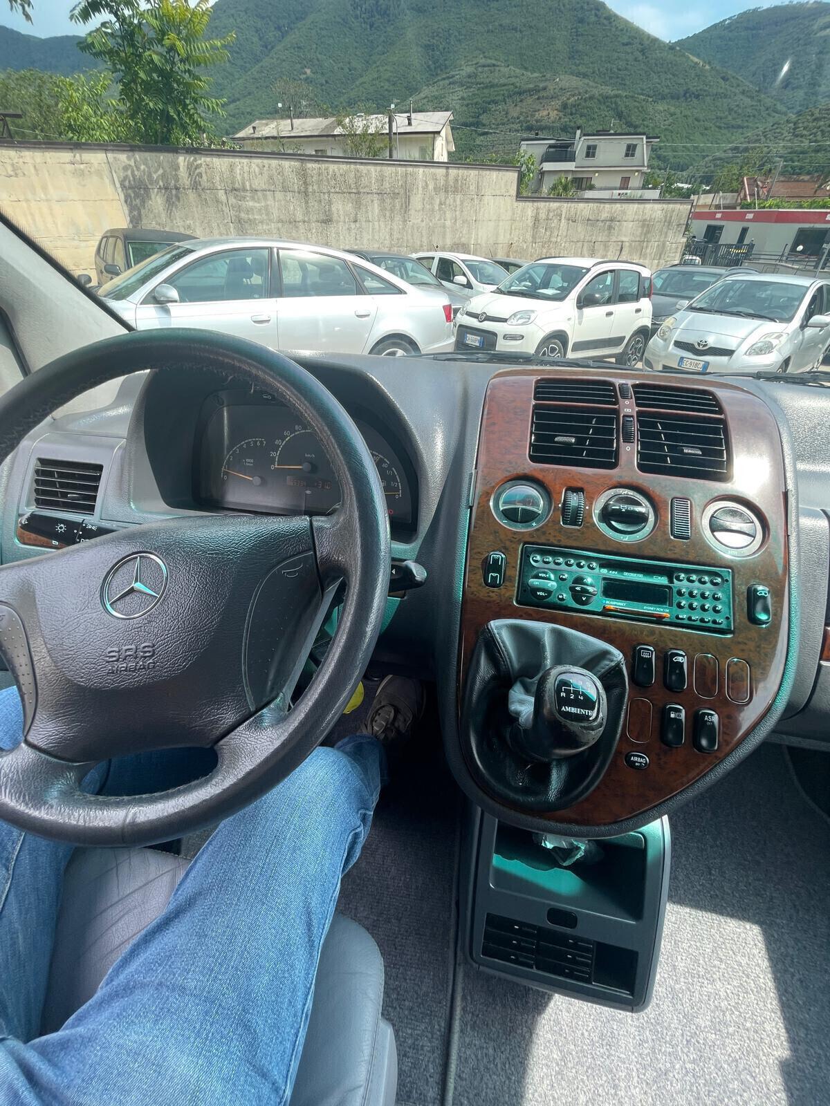 MERCEDES Classe V220 - 2001