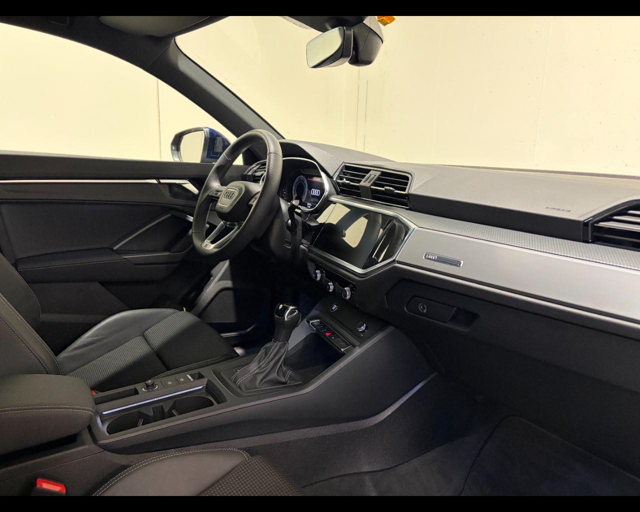 AUDI Q3 SPORTBACK 35 TDI S-TRONIC S LINE EDITION