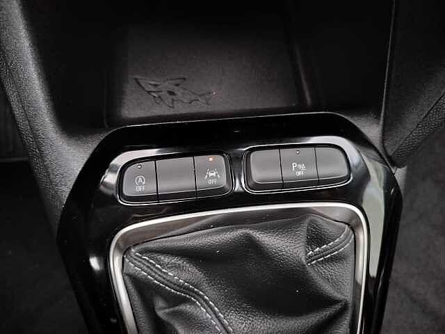 Opel Corsa 1.2 Design & Tech