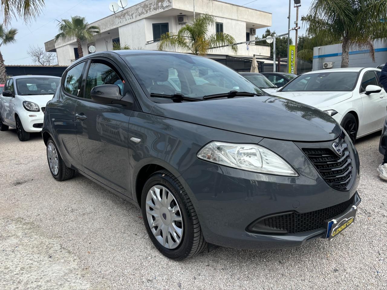 LANCIA YPSILON 1.2 BENZ 69CV 120.000KM