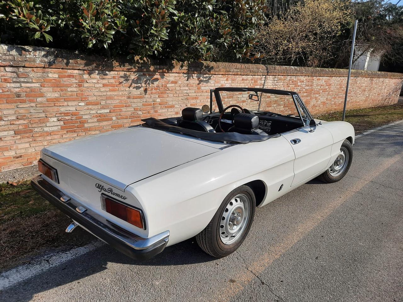 Alfa Romeo Duetto 2000 Spider Veloce del 1975