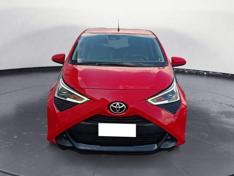 Toyota Aygo II 2018 5p 5p 1.0 x-business 72cv