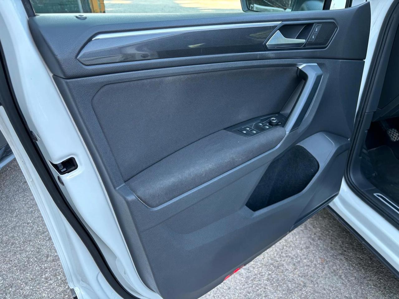Volkswagen Tiguan 1.5 TSI ACT Life OK Neopatentati